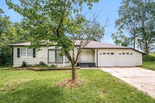 1001 Park Pl - Photo 1 of 1