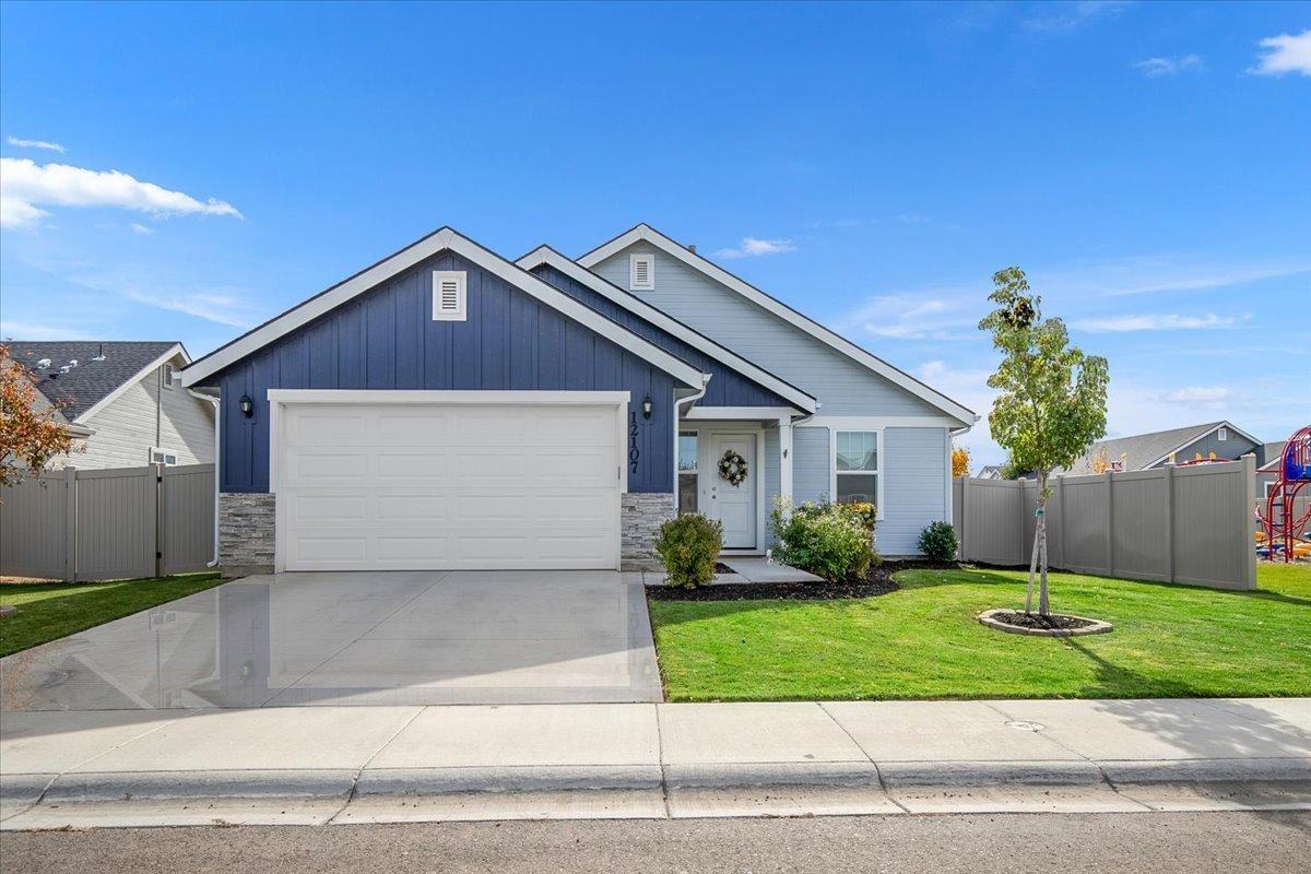 12107 W Terrazzo Dr - Photo 2 of 20