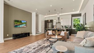 1733 N Fitzhugh Ave - Photo 1 of 1