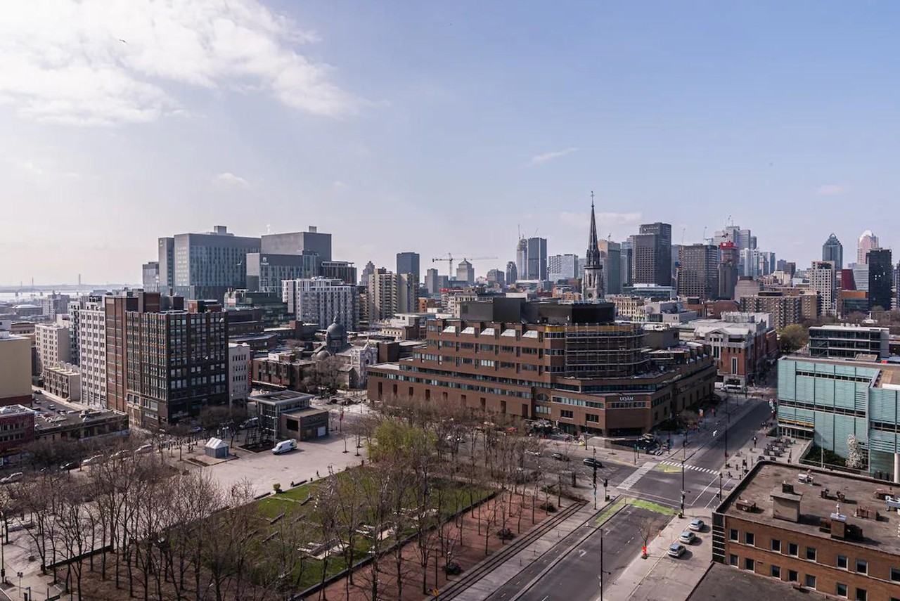 540 Boul De Maisonneuve E #1263261P - Photo 2 of 25