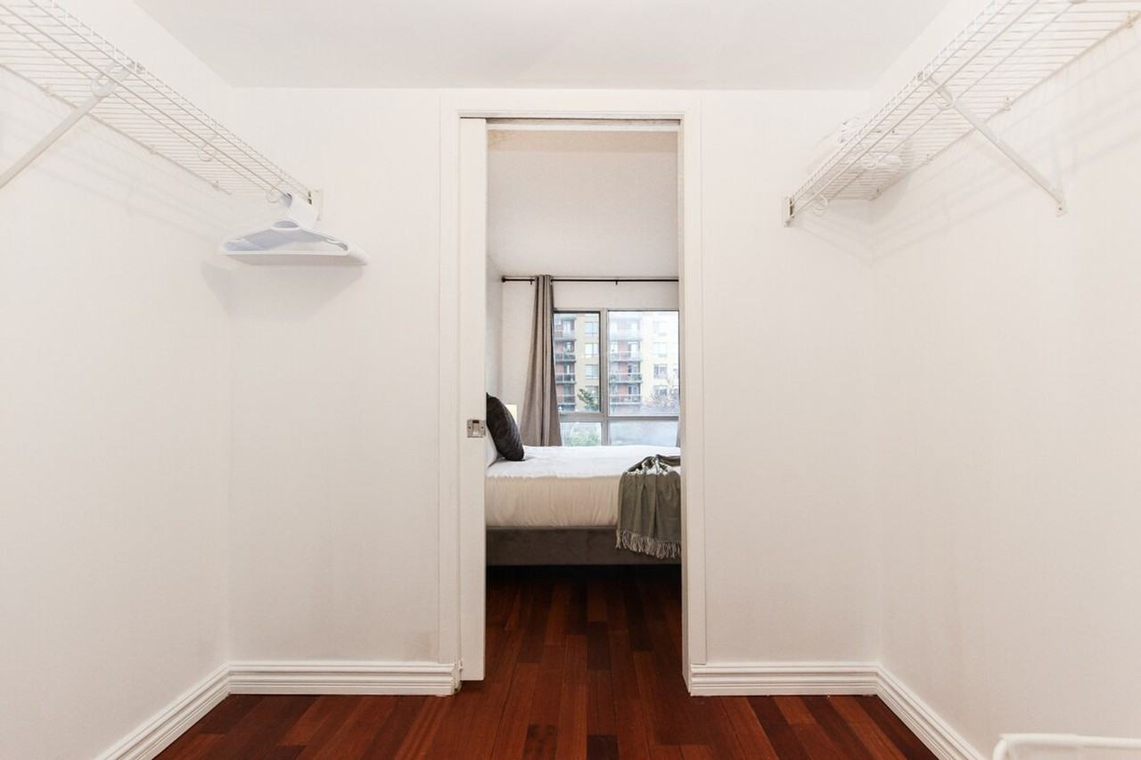 2727 Rue Saint-Patrick #1261836P - Photo 4 of 45