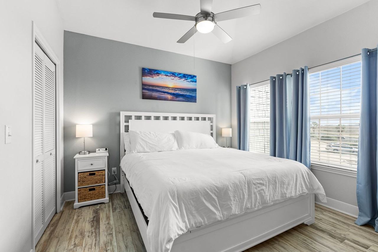 14802 Whitecap Blvd #1268414P - Photo 6 of 44