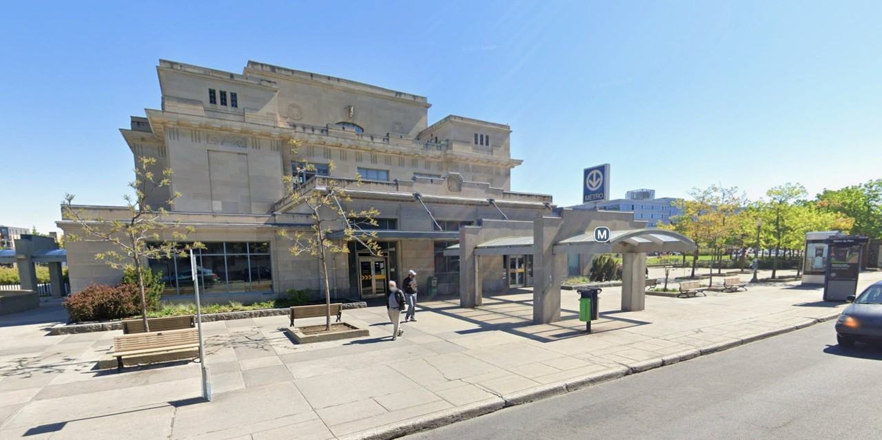 7545 Avenue Stuart #3 - Photo 3 of 24