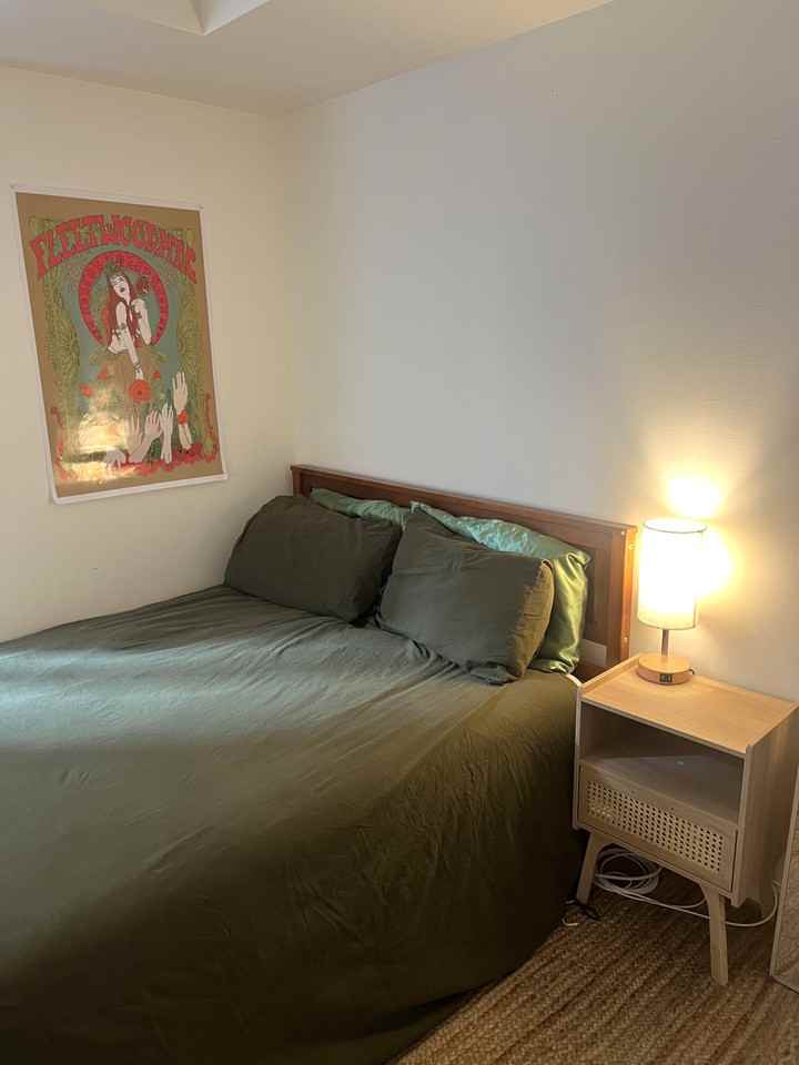 1104-140 Simcoe Street #304 - Photo 3 of 16