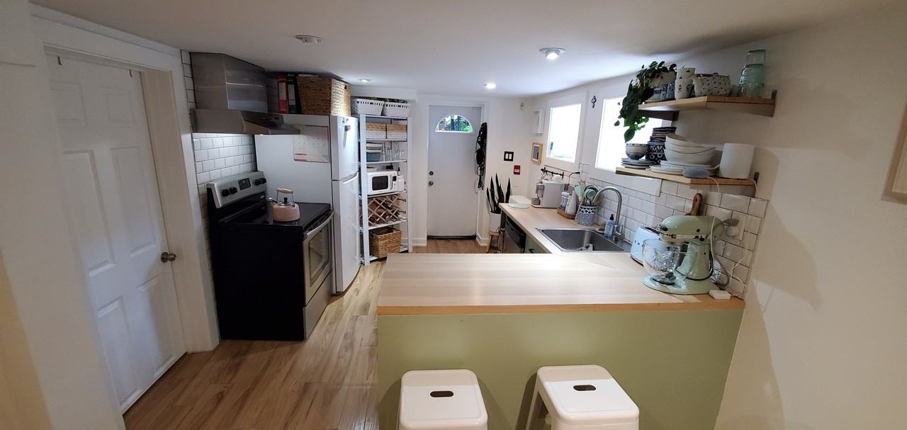 100 Indian Road - Photo 2 of 8