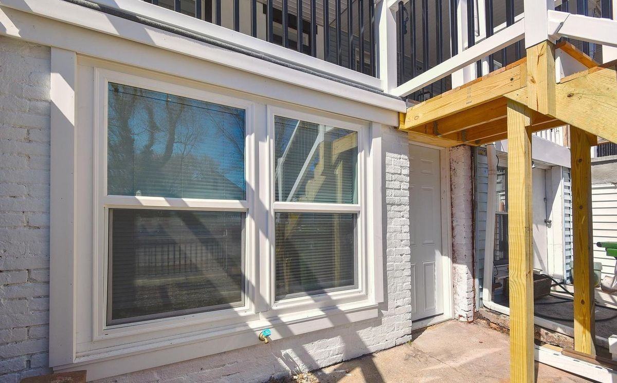 3422 Roland Ave - Photo 2 of 17