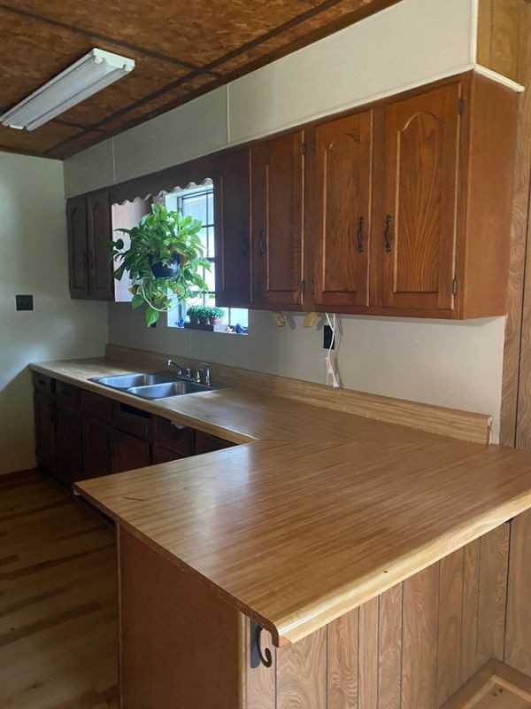 225 E 35th Ave - Photo 3 of 7