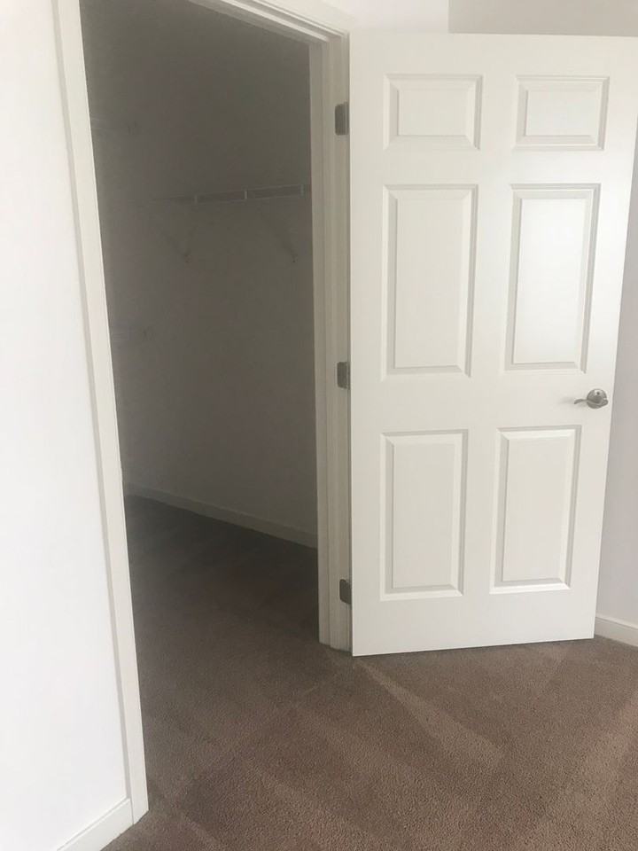 1015 Deerfield Cmns - Photo 7 of 15