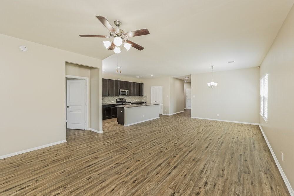 135 Pequin Rd - Photo 5 of 16