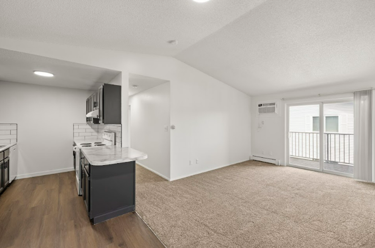 Ivy II - Photo 5 of 50