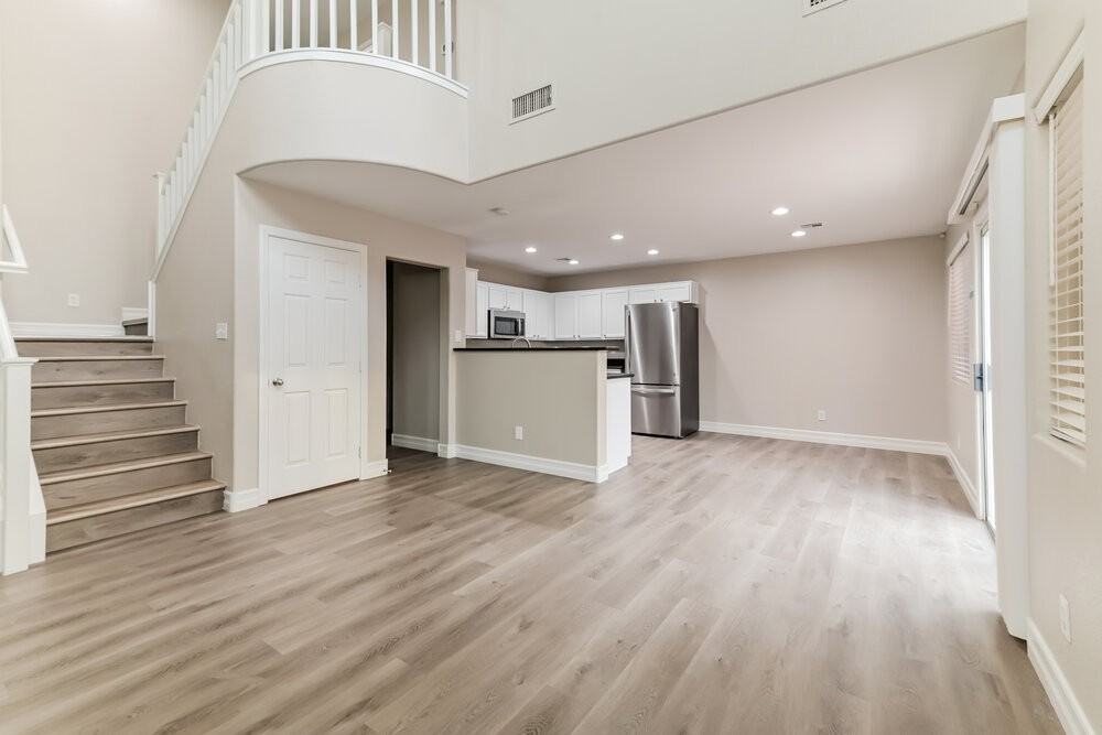 10355 Missouri Meadows St - Photo 5 of 17