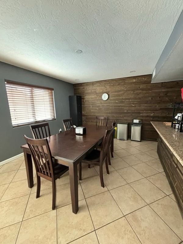 4025 E Saint Charles Ave - Photo 6 of 10