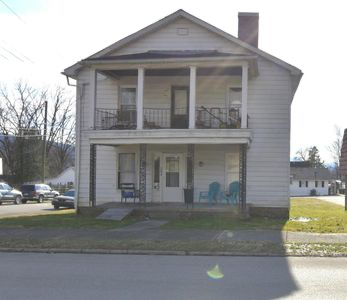 264 Broadway St #A - Photo 2 of 7