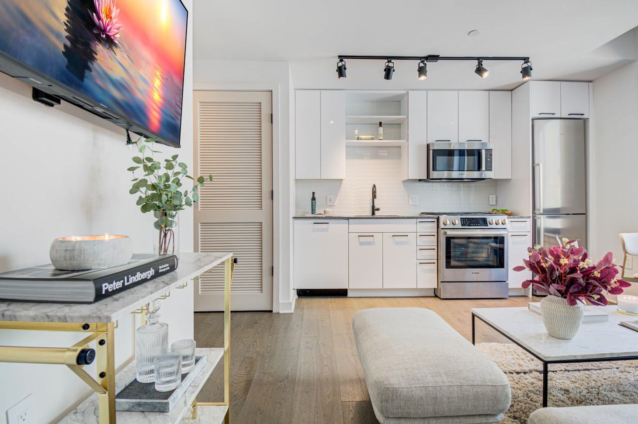 70 N Street Southeast #916 - Photo 3 of 22