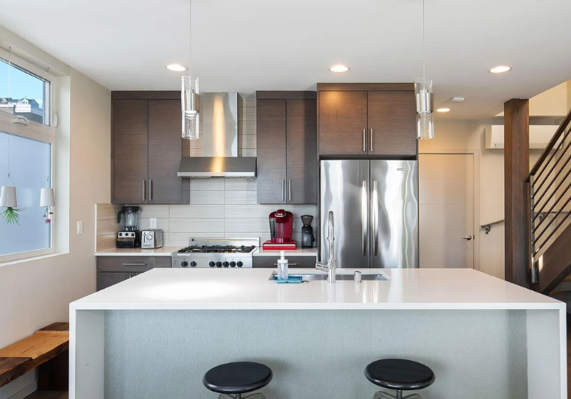 2433 8th Ave N - Photo 5 of 24