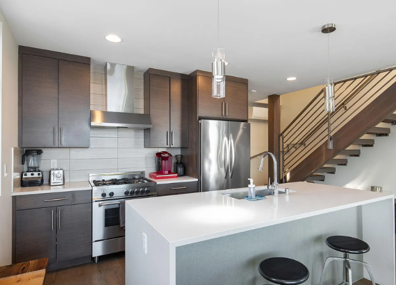 2433 8th Ave N - Photo 6 of 24