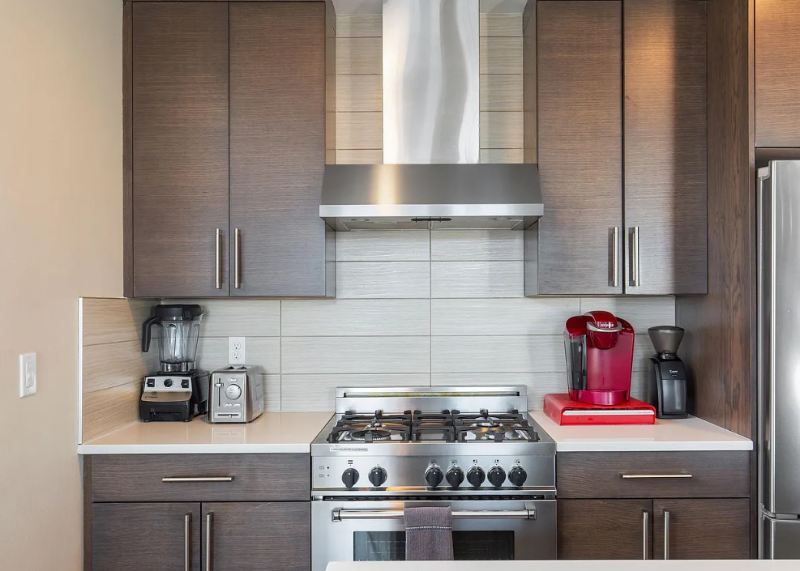 2433 8th Ave N - Photo 7 of 24