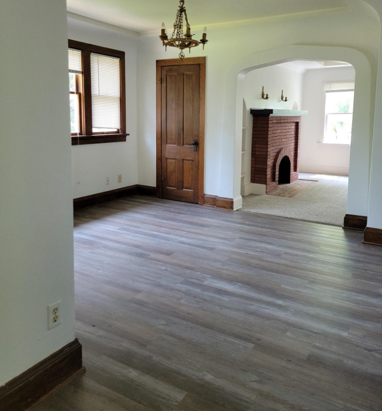 6522 W Mequon Rd - Photo 2 of 20