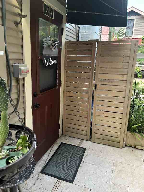 235 1/2 7th Ave Ne #A - Photo 2 of 14