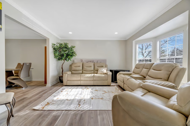 7108 Ruthgreen Rd - Photo 3 of 20