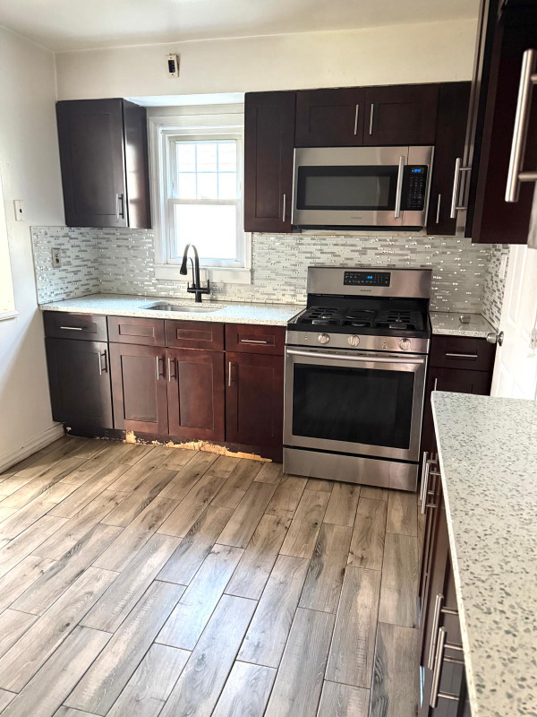 26 Frazier St - Photo 3 of 10