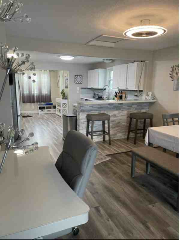 1611 S Shore Dr - Photo 2 of 13