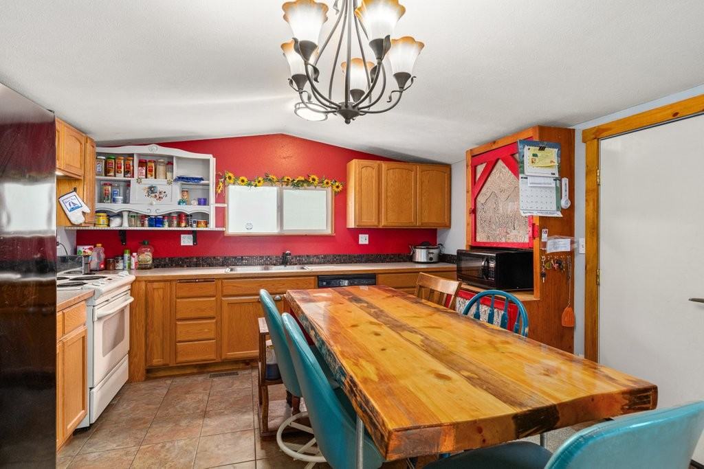 30450 N Railroad Ave #NA - Photo 3 of 20