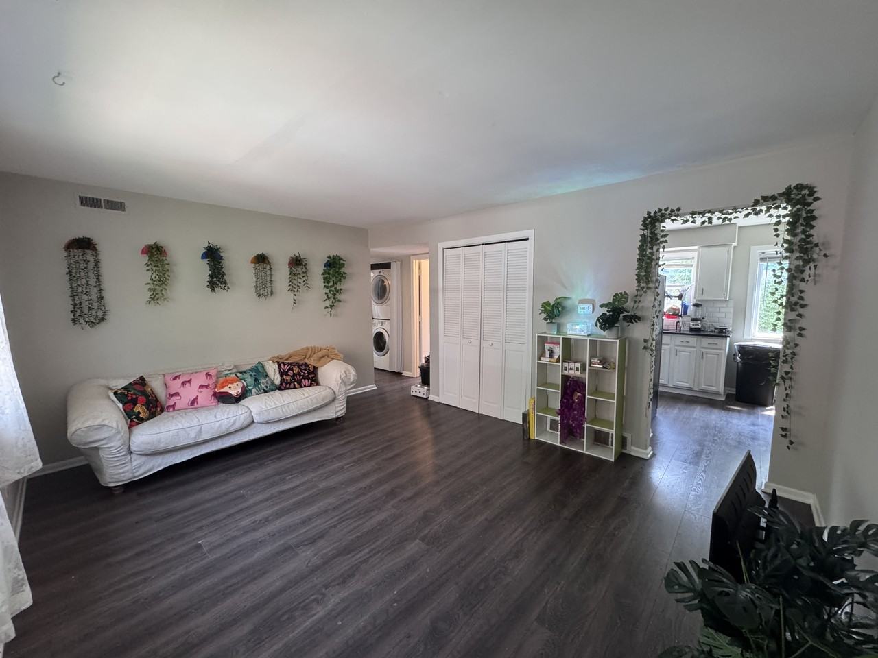 1170 Bryden Rd #D - Photo 2 of 35