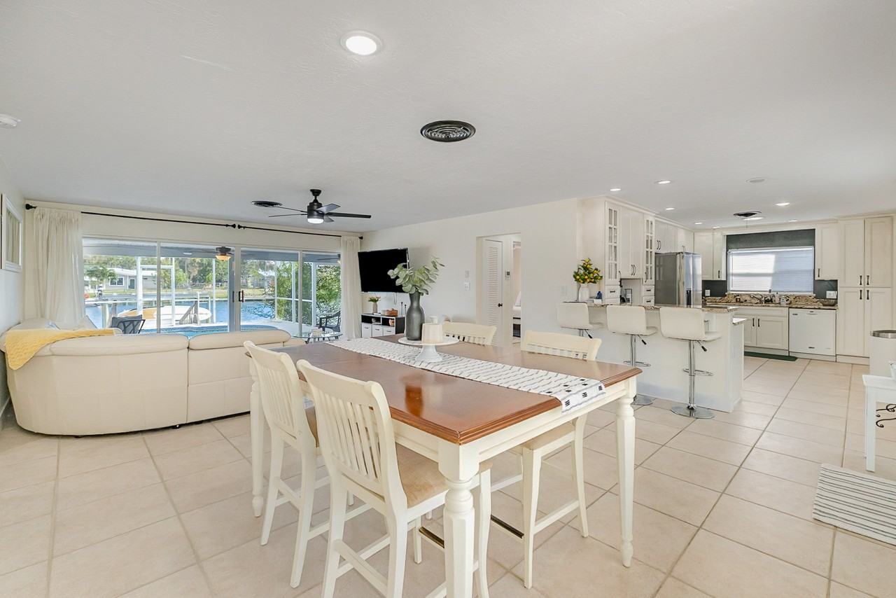 426 S Neptune Dr #NA - Photo 2 of 26