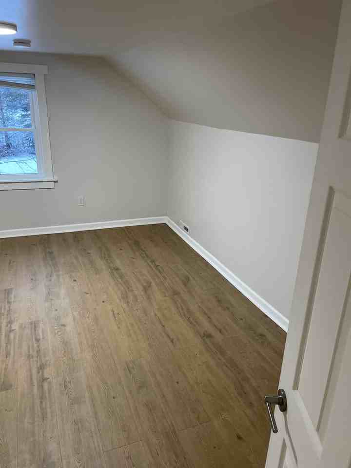 119 E Wilson St #NA - Photo 4 of 34