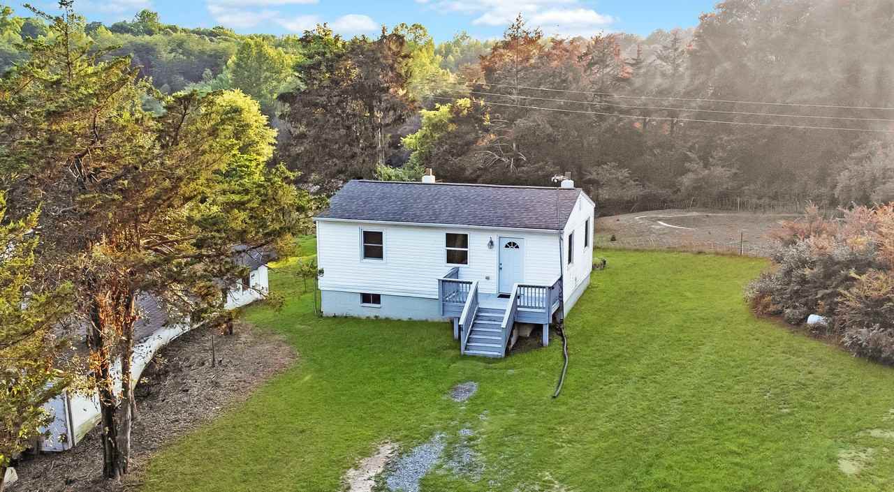 8700 Robert E Lee Dr #NA - Photo 2 of 9