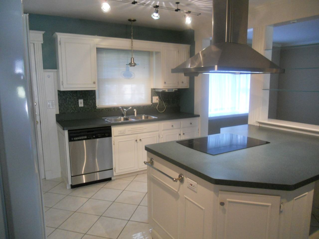 329 Nantucket Dr #NA - Photo 3 of 16
