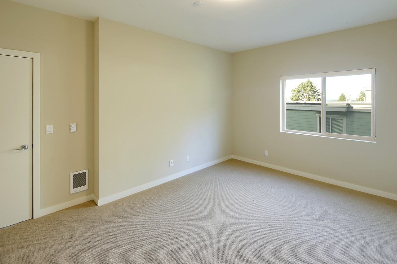 3220 81st Pl Se #110 - Photo 3 of 14