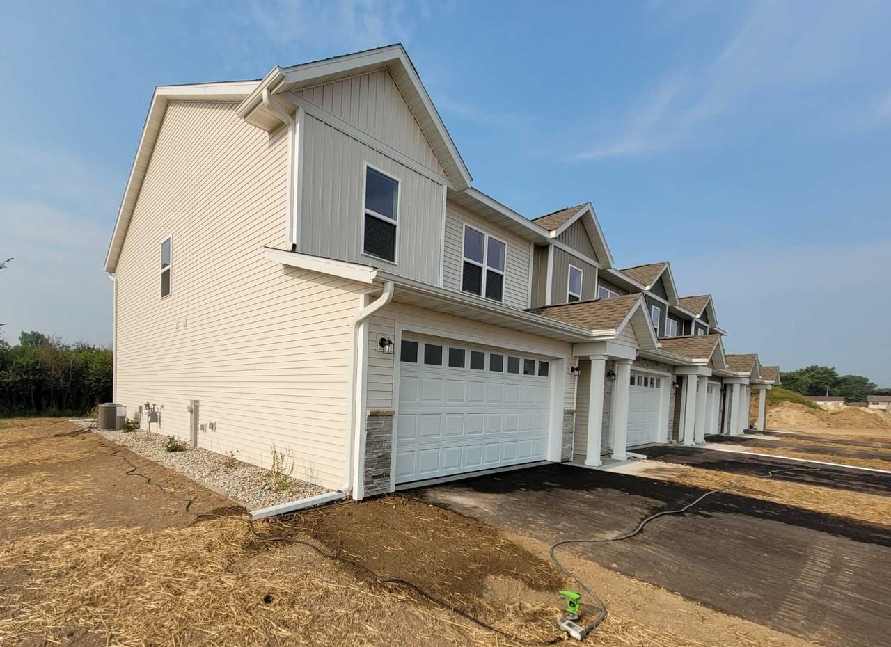 1610 E 23rd St #NA - Photo 3 of 32