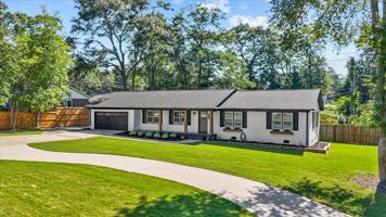 featured image of 103 Poinsettia Dr #NA