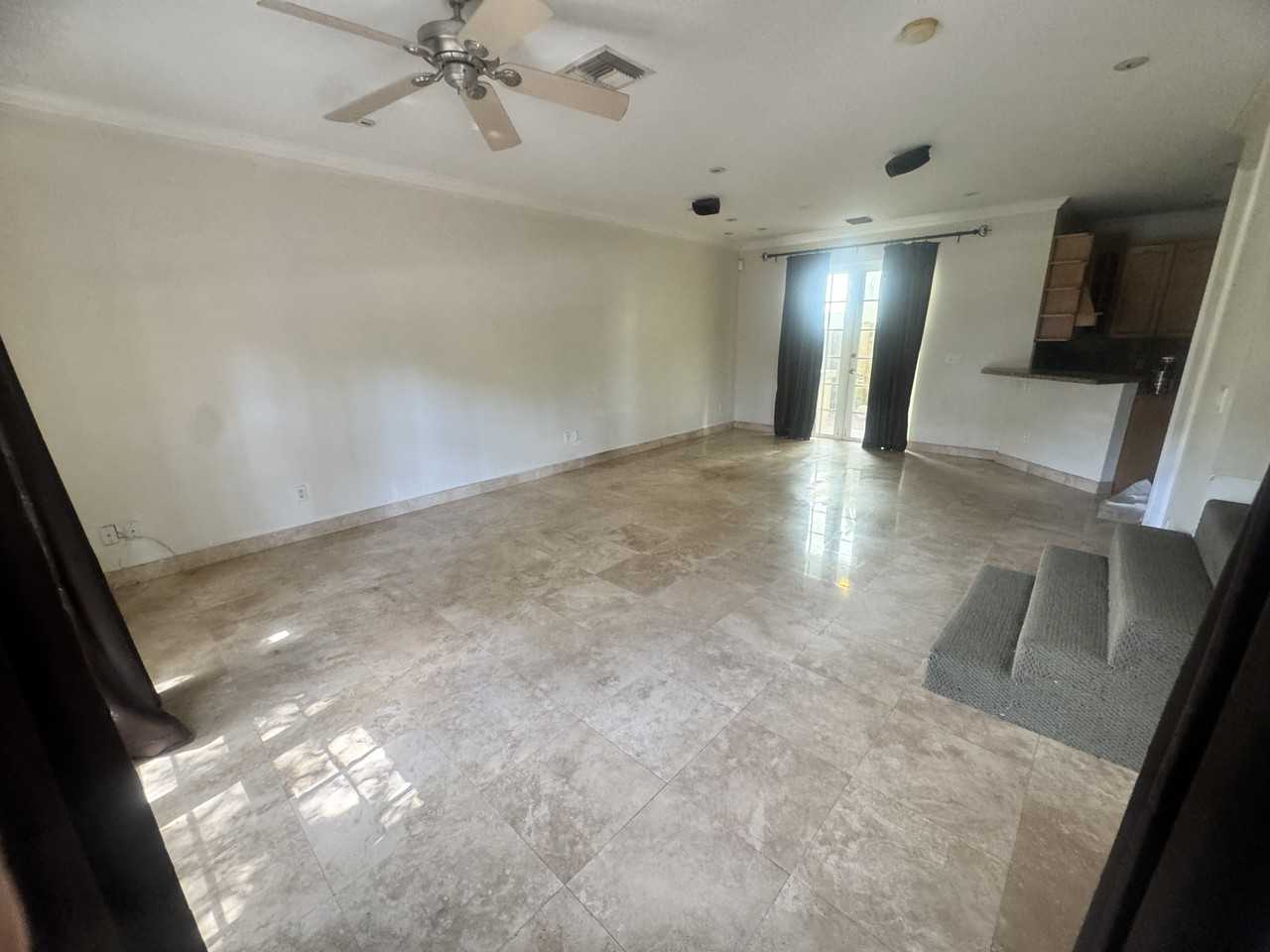 857 Sw 11th Ct #857 - Photo 6 of 25