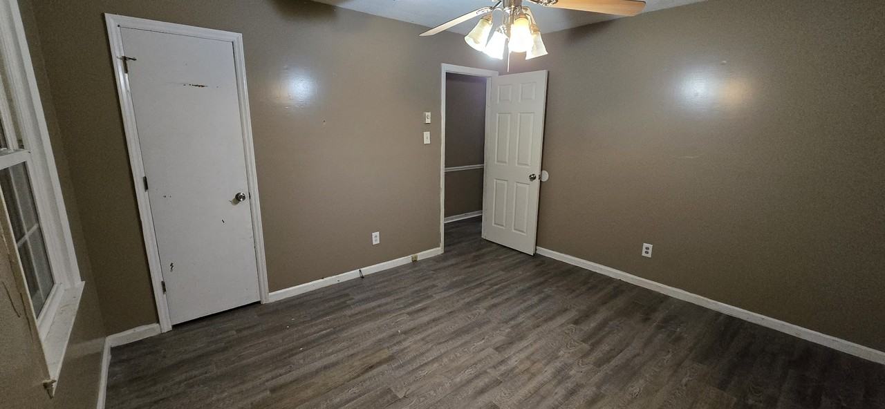 900 S Vance St #NA - Photo 5 of 21
