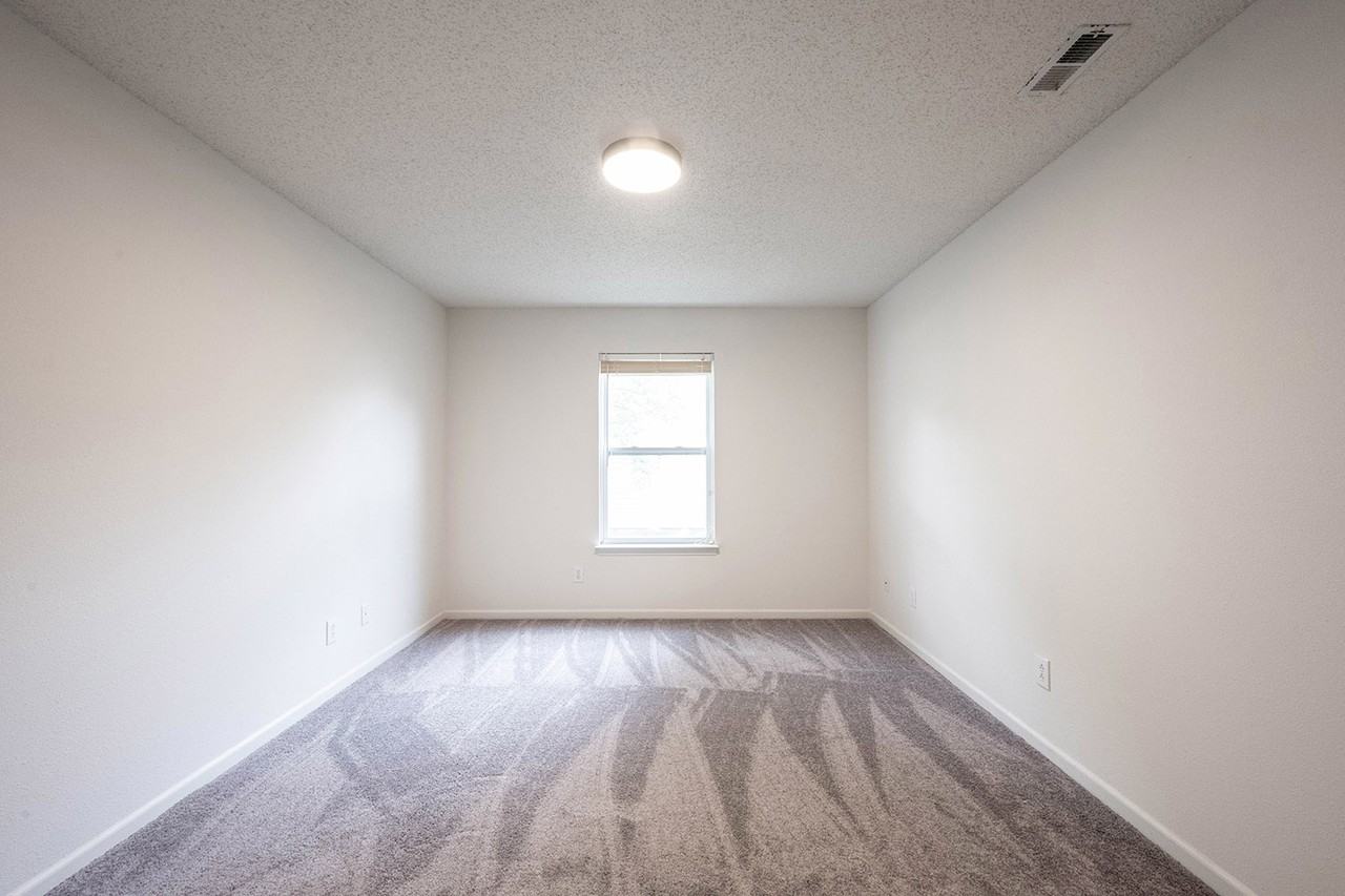 10290 Tournon Dr #NA - Photo 5 of 11