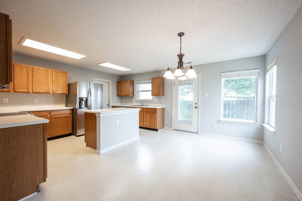 10290 Tournon Dr #NA - Photo 6 of 11