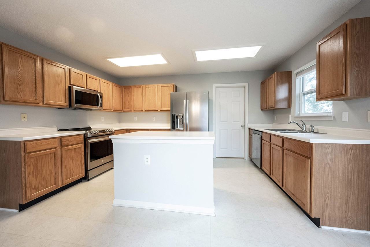 10290 Tournon Dr #NA - Photo 7 of 11