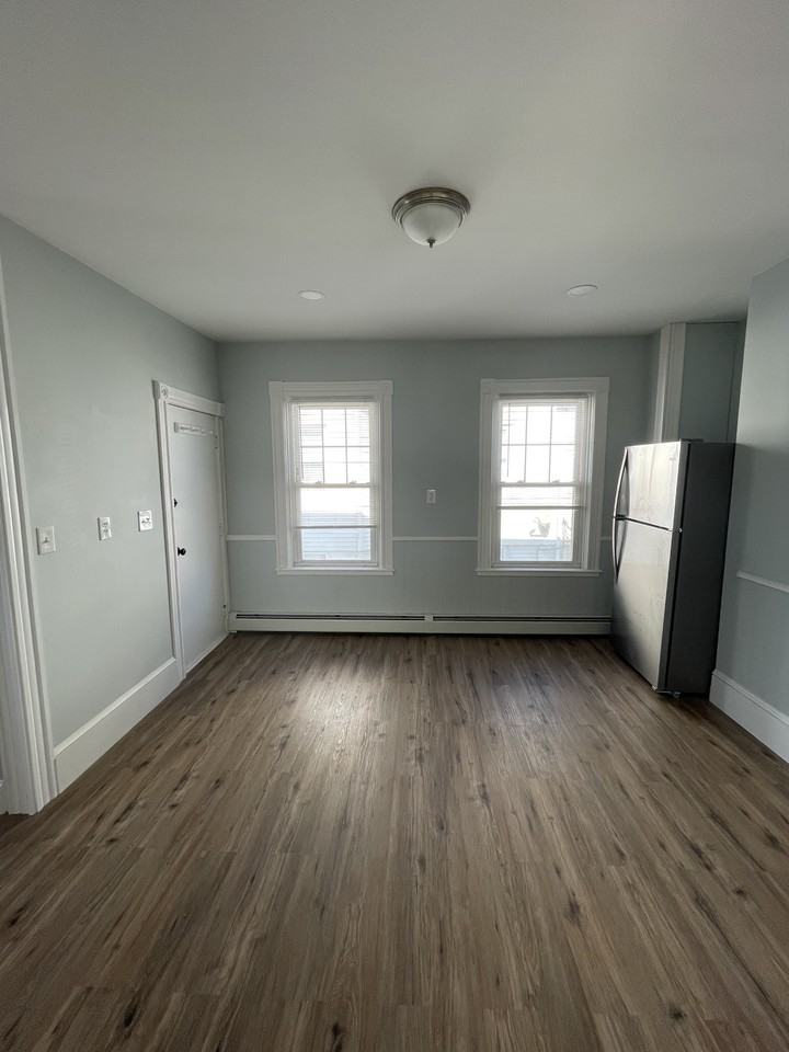 14 Campbell Ter #1 - Photo 5 of 12