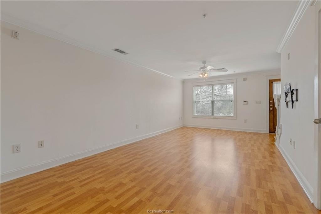 1725 Harvey Mitchell Pkwy S #1730 - Photo 5 of 17