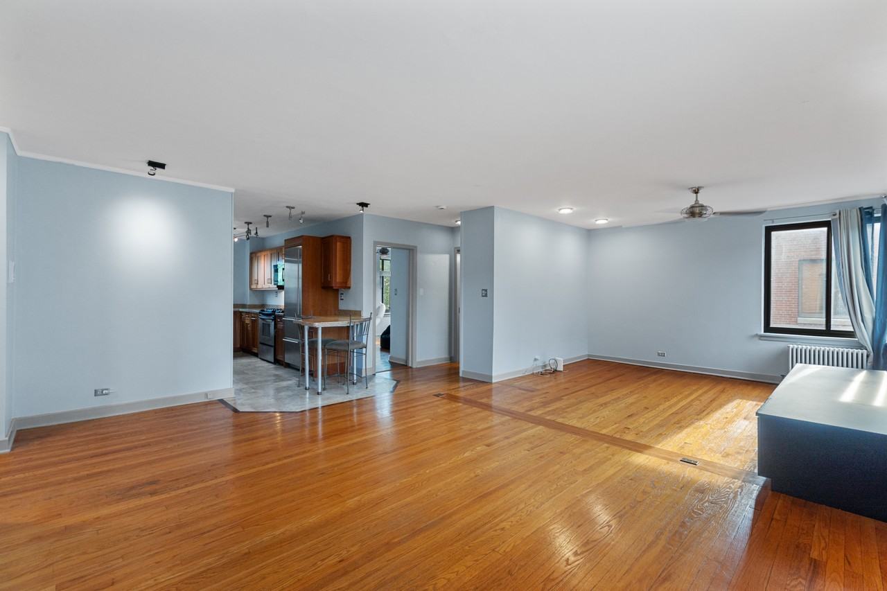 1208 W Chase Ave #3D - Photo 2 of 11