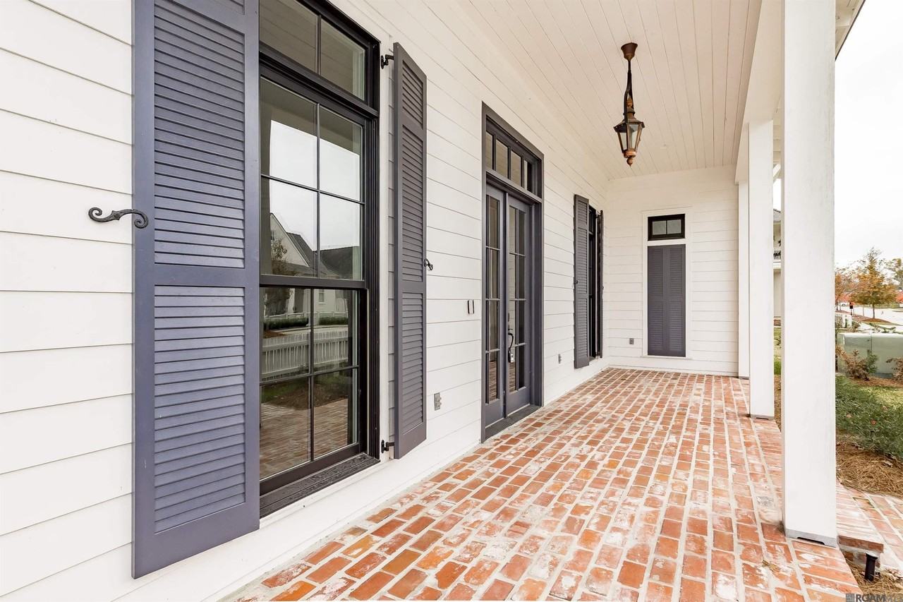 2860 Pointe Marie Dr - Photo 4 of 43