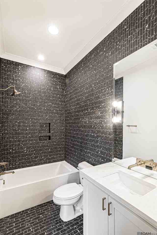 2860 Pointe Marie Dr - Photo 7 of 43