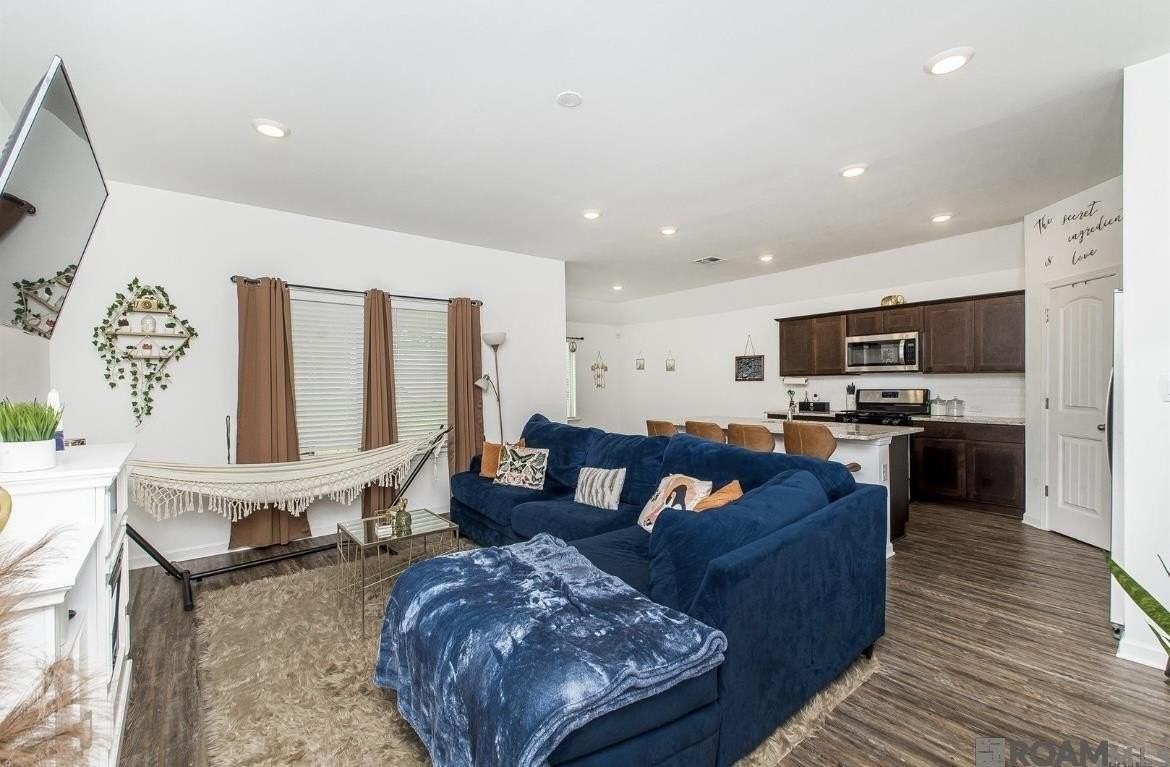 734 Lambot Ave - Photo 2 of 18