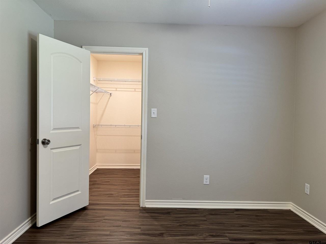 1007 Mcclenny Dr - Photo 6 of 21