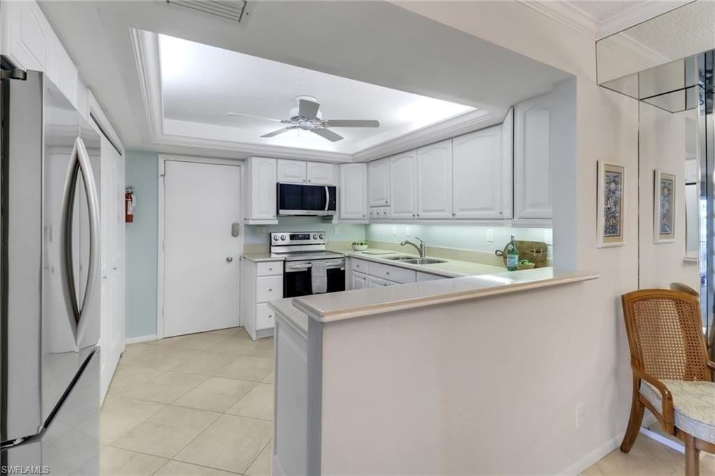 3399 Gulf Shore Blvd N #303 - Photo 5 of 46