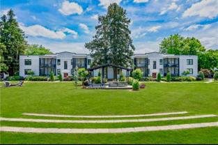 124 Peachtree Memorial Dr Nw - Photo 1 of 1