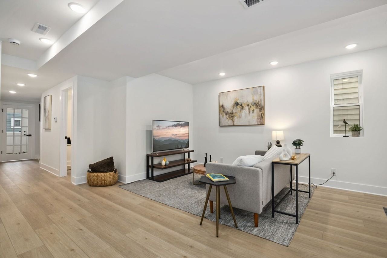 3104 North Sacramento Avenue #2 - Photo 2 of 6